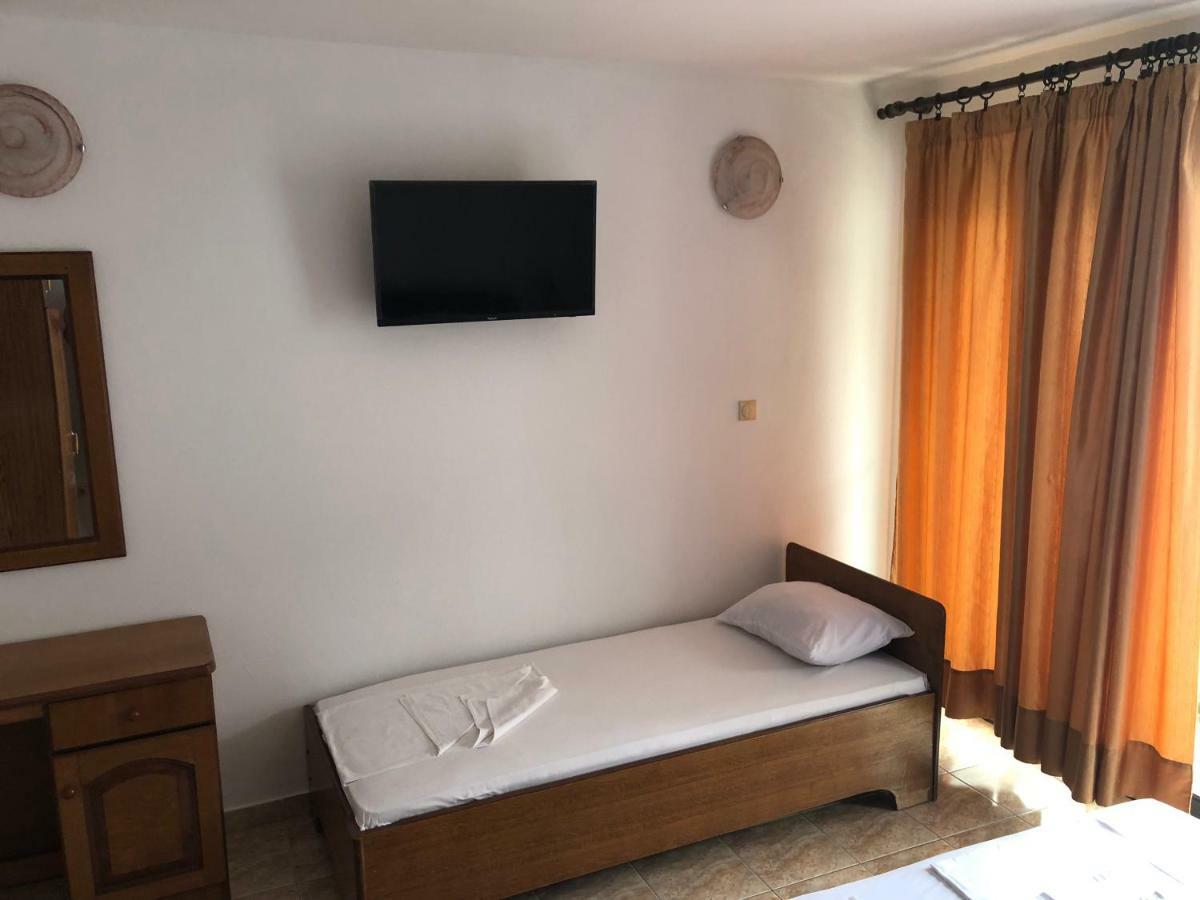 Apartments Toni Ulcinj Exterior foto