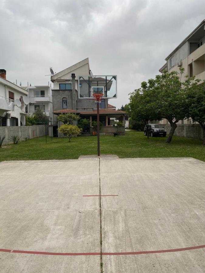 Apartments Toni Ulcinj Exterior foto